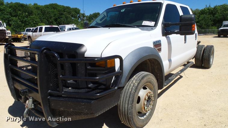 image for item DA6234 2009 Ford F550 Crew Cab truck cab and chassis