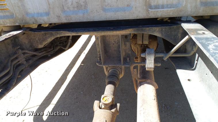 image for item DA6234 2009 Ford F550 Crew Cab truck cab and chassis