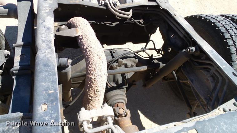 image for item DA6234 2009 Ford F550 Crew Cab truck cab and chassis