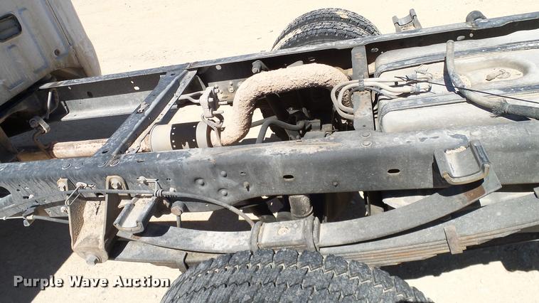 image for item DA6234 2009 Ford F550 Crew Cab truck cab and chassis