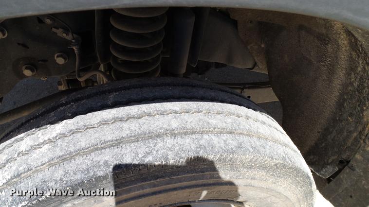 image for item DA6234 2009 Ford F550 Crew Cab truck cab and chassis