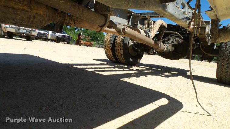 image for item DA6234 2009 Ford F550 Crew Cab truck cab and chassis