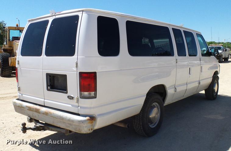 image for item DA6235 2000 Ford Econoline E250 Extended van