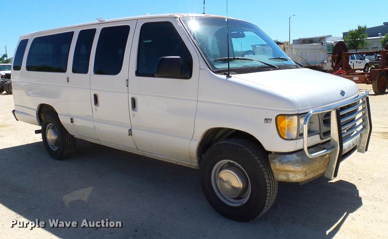 image for item DA6235 2000 Ford Econoline E250 Extended van