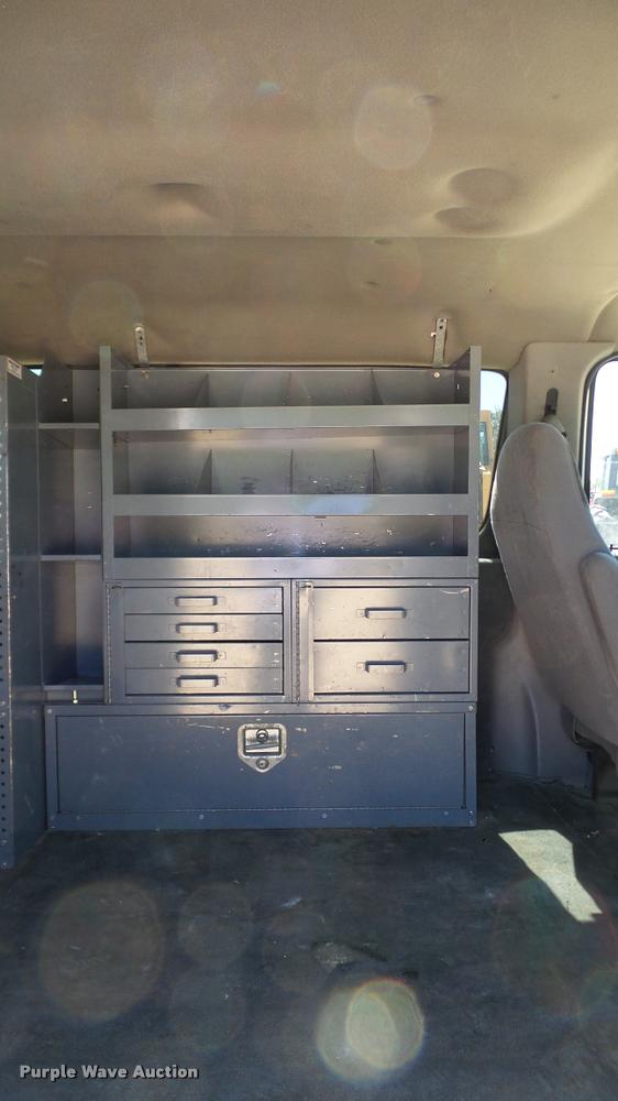 image for item DA6235 2000 Ford Econoline E250 Extended van