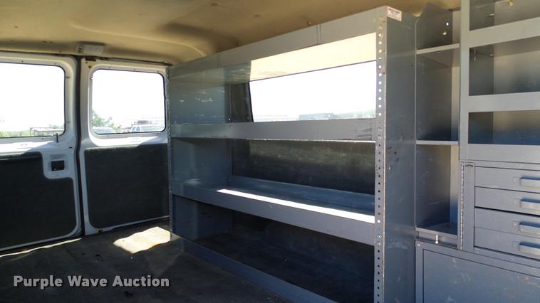 image for item DA6235 2000 Ford Econoline E250 Extended van
