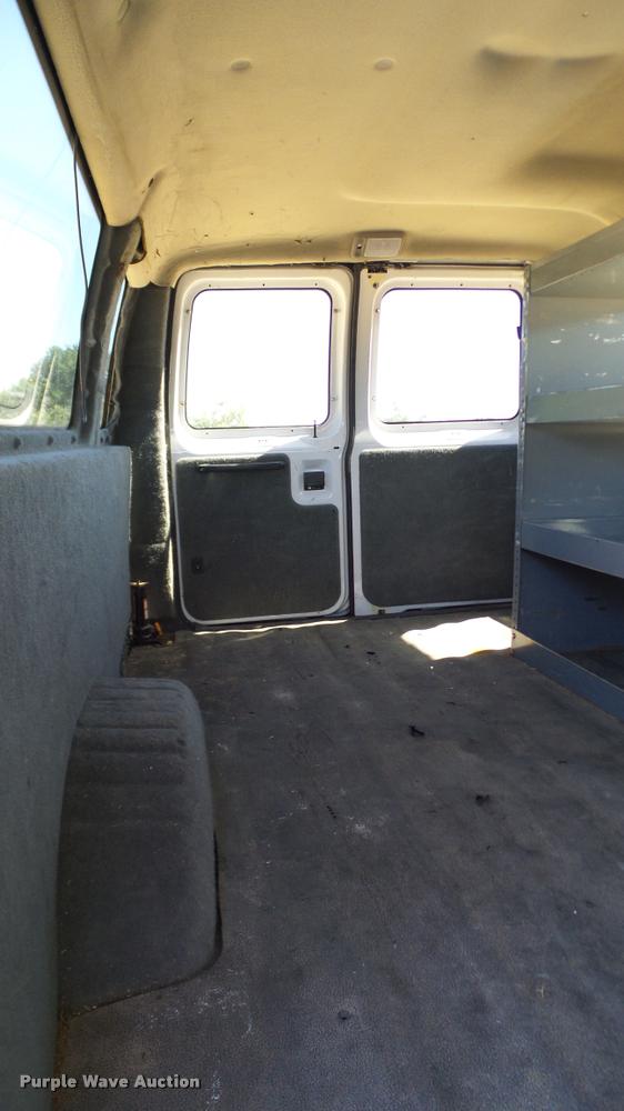 image for item DA6235 2000 Ford Econoline E250 Extended van