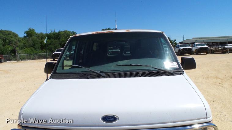 image for item DA6235 2000 Ford Econoline E250 Extended van