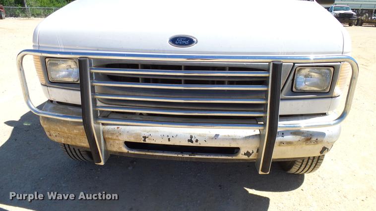 image for item DA6235 2000 Ford Econoline E250 Extended van