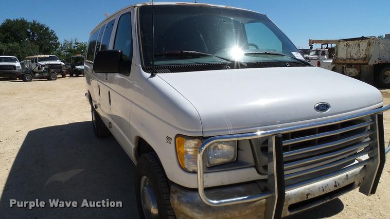 image for item DA6235 2000 Ford Econoline E250 Extended van
