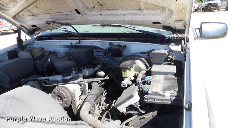 image for item DA6240 1997 Chevrolet 2500 Ext. Cab pickup truck