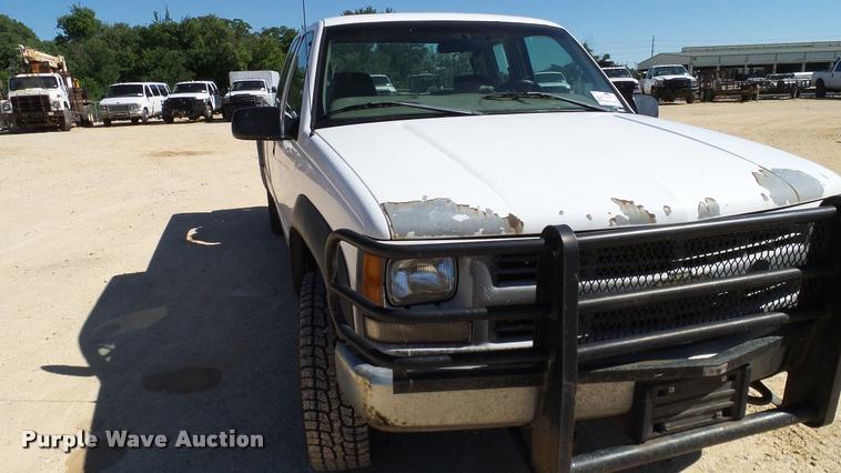 image for item DA6240 1997 Chevrolet 2500 Ext. Cab pickup truck