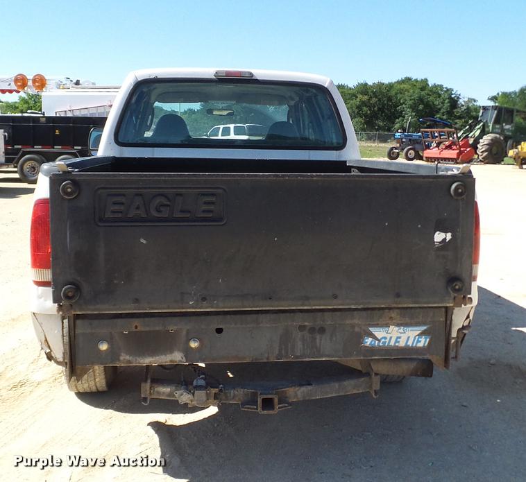 image for item DA6241 2006 Ford F250 Super Duty Crew Cab pickup truck