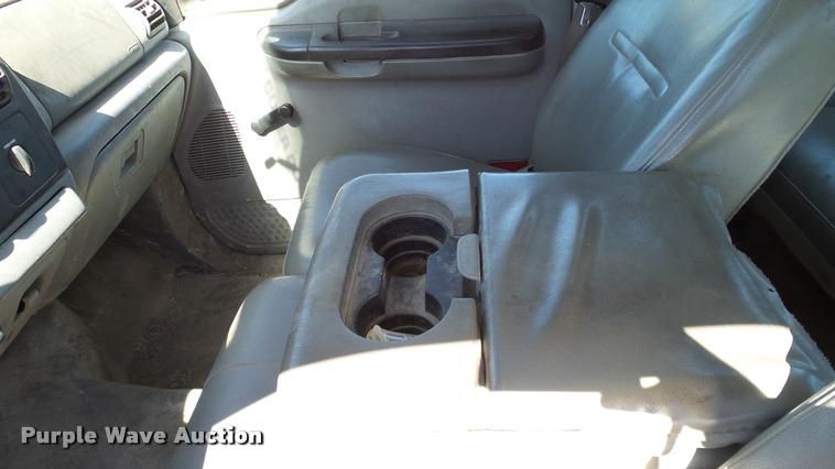 image for item DA6241 2006 Ford F250 Super Duty Crew Cab pickup truck