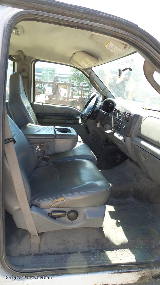 image for item DA6241 2006 Ford F250 Super Duty Crew Cab pickup truck