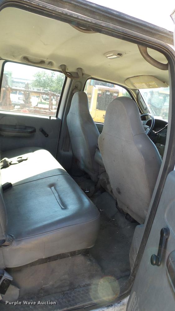 image for item DA6241 2006 Ford F250 Super Duty Crew Cab pickup truck