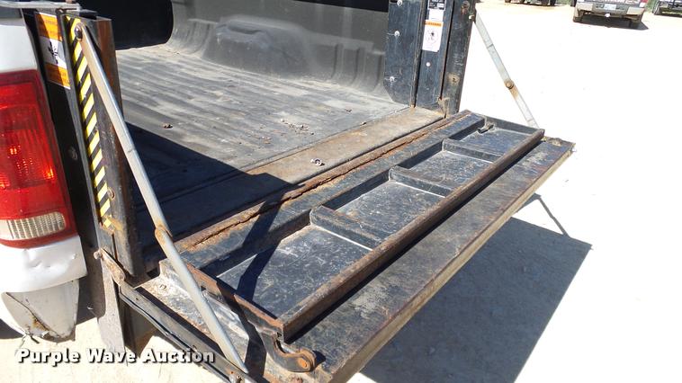 image for item DA6241 2006 Ford F250 Super Duty Crew Cab pickup truck