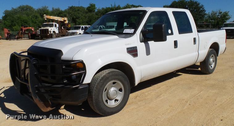 image for item DA6245 2008 Ford F250 Super Duty Crew Cab pickup truck