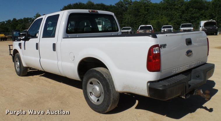 image for item DA6245 2008 Ford F250 Super Duty Crew Cab pickup truck