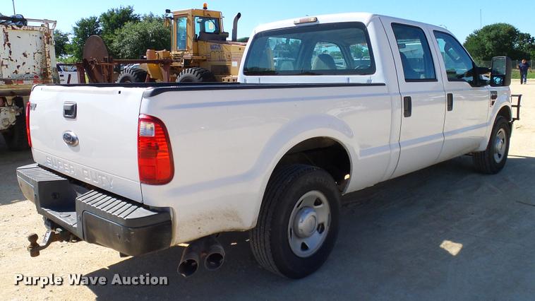 image for item DA6245 2008 Ford F250 Super Duty Crew Cab pickup truck