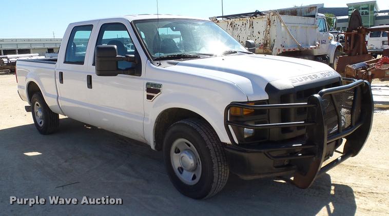 image for item DA6245 2008 Ford F250 Super Duty Crew Cab pickup truck