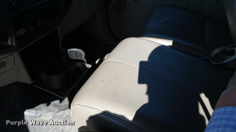 image for item DA6245 2008 Ford F250 Super Duty Crew Cab pickup truck