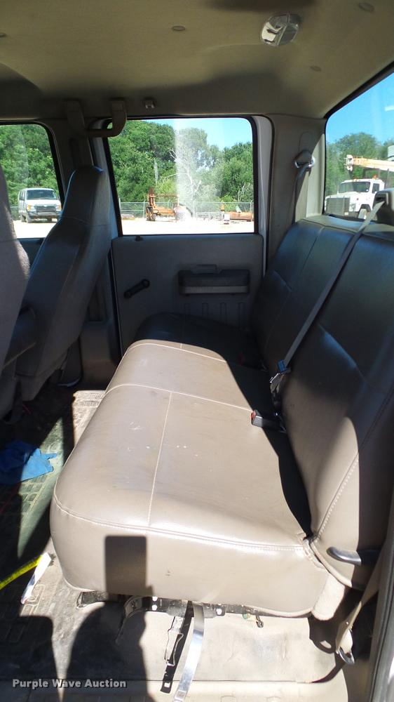image for item DA6245 2008 Ford F250 Super Duty Crew Cab pickup truck