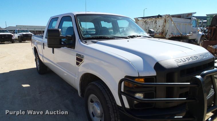 image for item DA6245 2008 Ford F250 Super Duty Crew Cab pickup truck