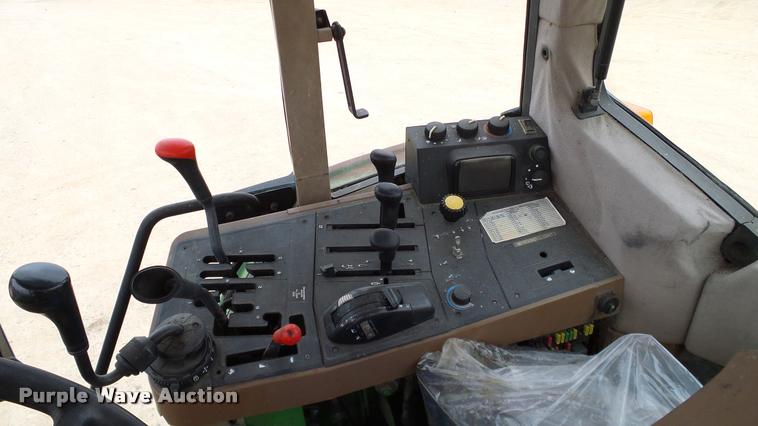 image for item DA6247 1995 John Deere 6400 tractor