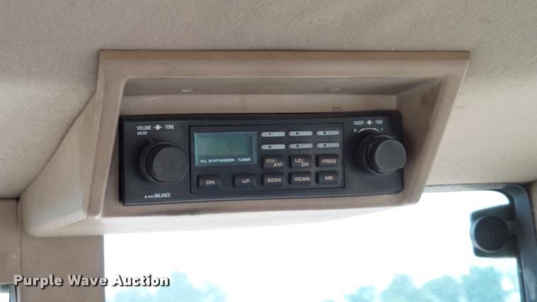 image for item DA6247 1995 John Deere 6400 tractor