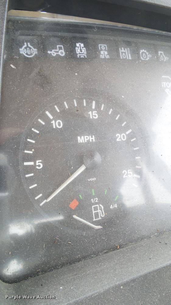 image for item DA6247 1995 John Deere 6400 tractor