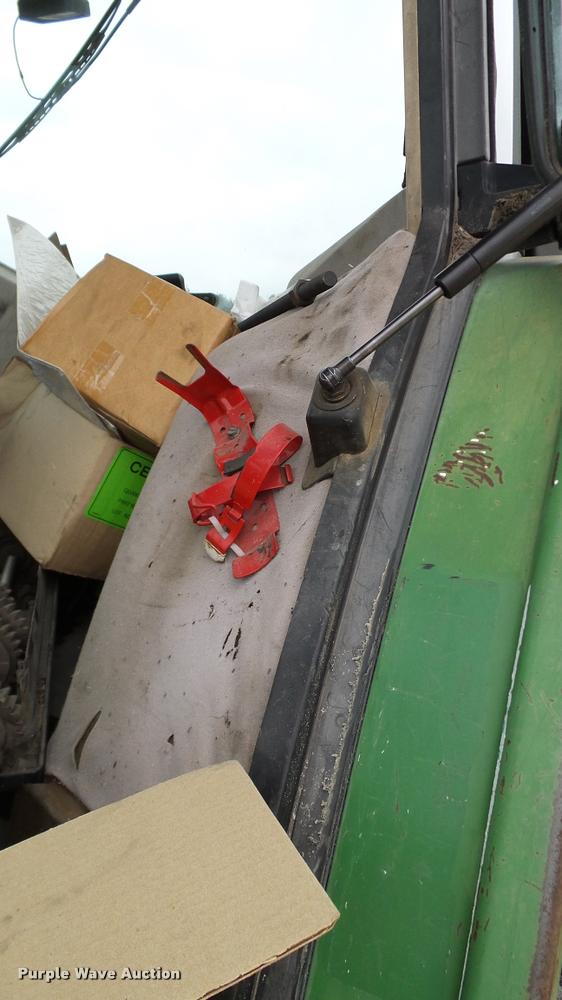 image for item DA6247 1995 John Deere 6400 tractor