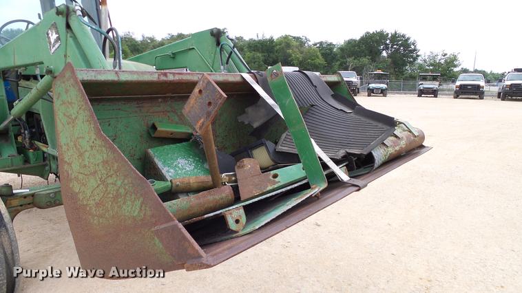 image for item DA6247 1995 John Deere 6400 tractor