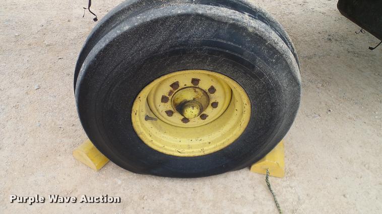 image for item DA6247 1995 John Deere 6400 tractor