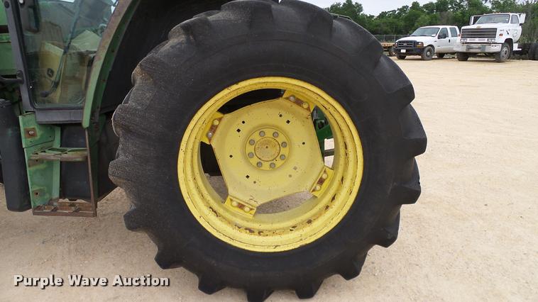 image for item DA6247 1995 John Deere 6400 tractor