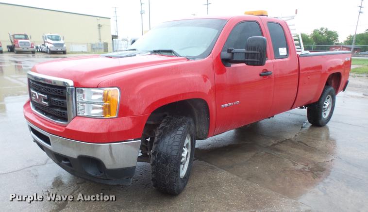 image for item DA6352 2012 GMC Sierra 2500HD Ext. Cab pickup truck