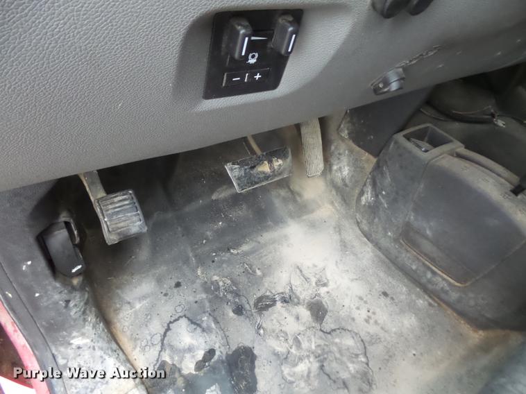 image for item DA6352 2012 GMC Sierra 2500HD Ext. Cab pickup truck