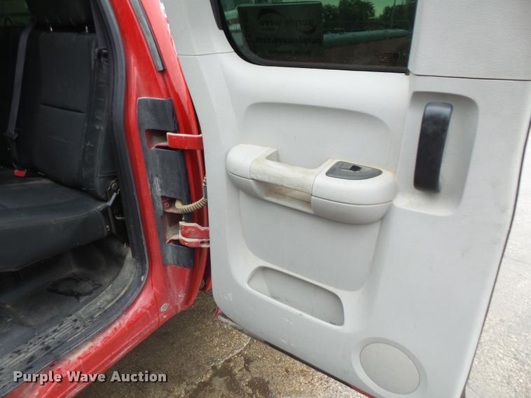 image for item DA6352 2012 GMC Sierra 2500HD Ext. Cab pickup truck