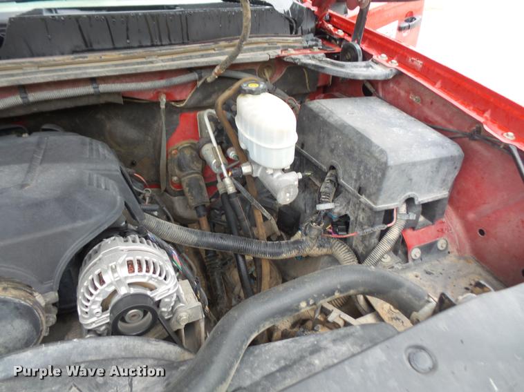 image for item DA6353 2009 GMC Sierra 2500HD Crew Cab flatbed pickup truck