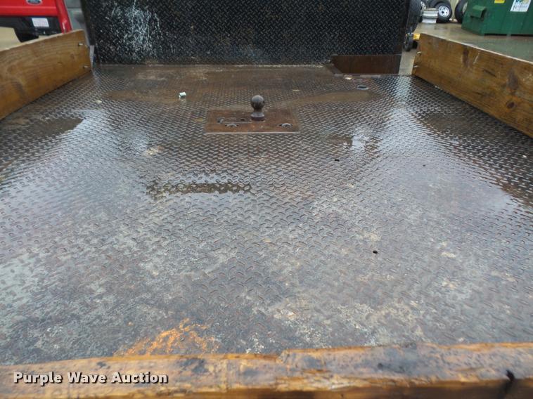 image for item DA6353 2009 GMC Sierra 2500HD Crew Cab flatbed pickup truck