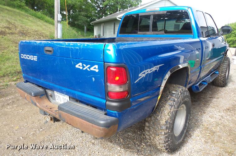 image for item DA6367 1998 Dodge Ram 1500 Quad Cab pickup truck