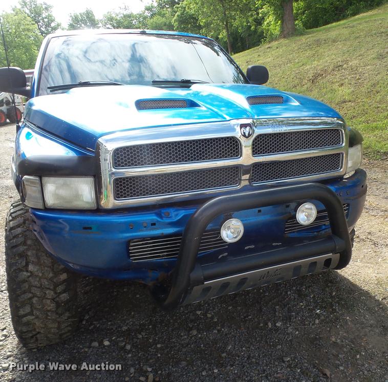 image for item DA6367 1998 Dodge Ram 1500 Quad Cab pickup truck