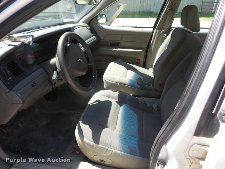 image for item DA6375 2010 Ford Crown Victoria Police Interceptor