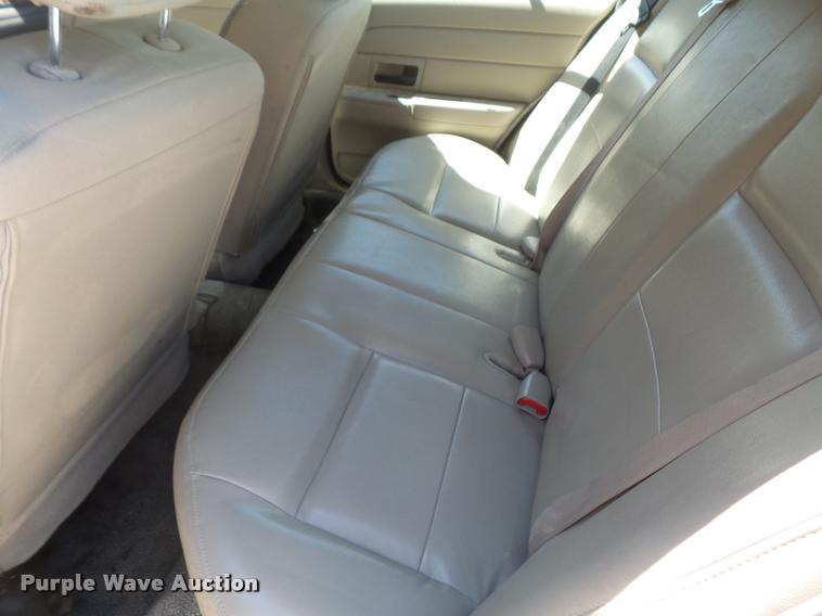 image for item DA6375 2010 Ford Crown Victoria Police Interceptor