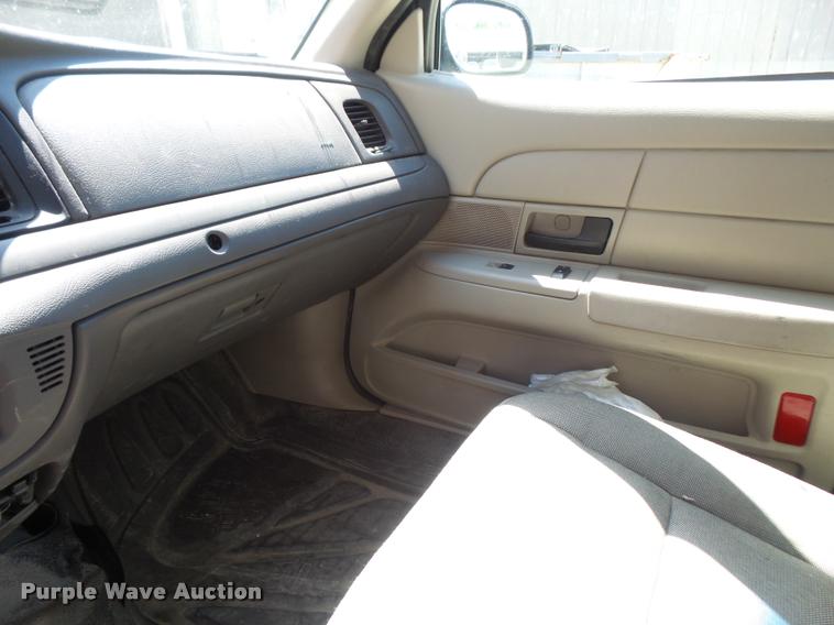 image for item DA6375 2010 Ford Crown Victoria Police Interceptor