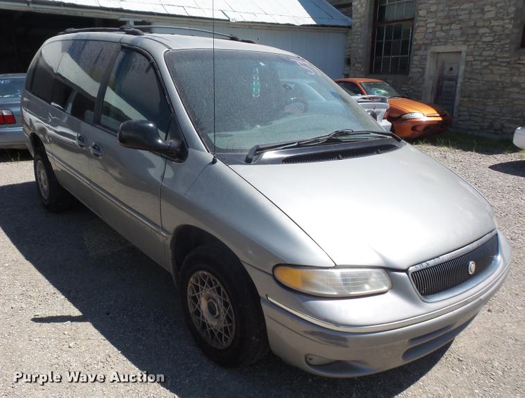 image for item DA6377 1997 Chrysler Town & Country van
