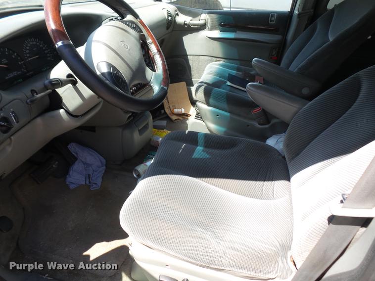 image for item DA6377 1997 Chrysler Town & Country van