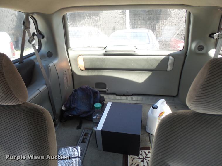 image for item DA6377 1997 Chrysler Town & Country van