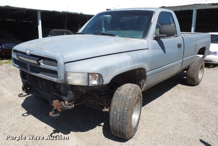 image for item DA6378 1996 Dodge Ram 1500 pickup truck