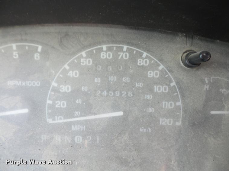 image for item DA6380 2000 Ford Explorer SUV